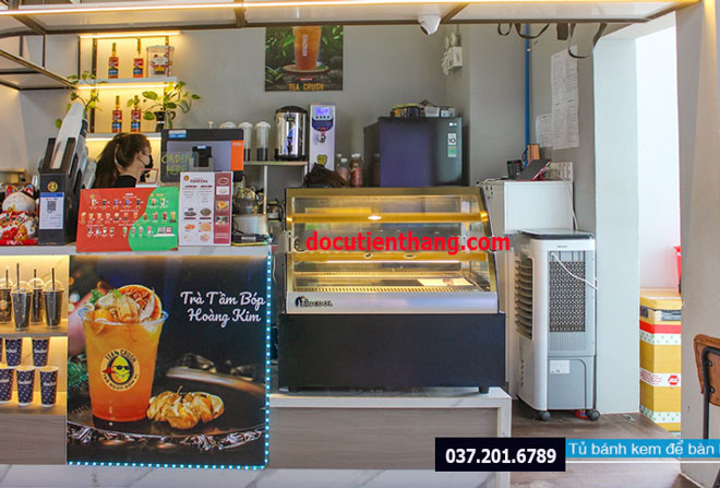 Thanh Lýtủ Bánh Kem để Bàn Kính Cong Bigcool 900mm